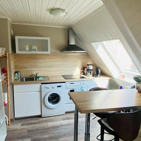 Apartment Joli 2 Pieces, Climatise Avec Terrasse, Vue Sur Les Toits, En Zone Pietonne *